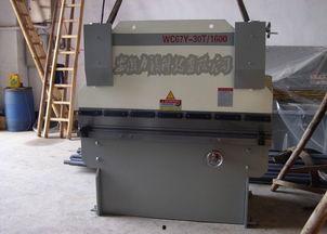 国产小折弯机视频,高效便捷的金属加工利器