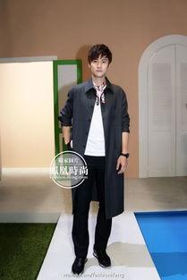 国产男装周视频,时尚潮流的东方演绎